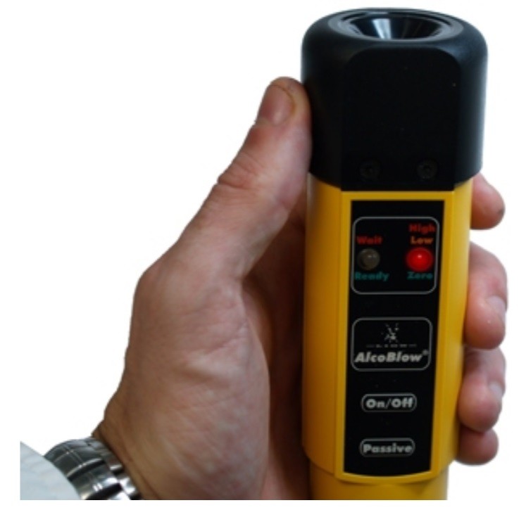 เครื่องตรวจวัดแอลกอฮอล์